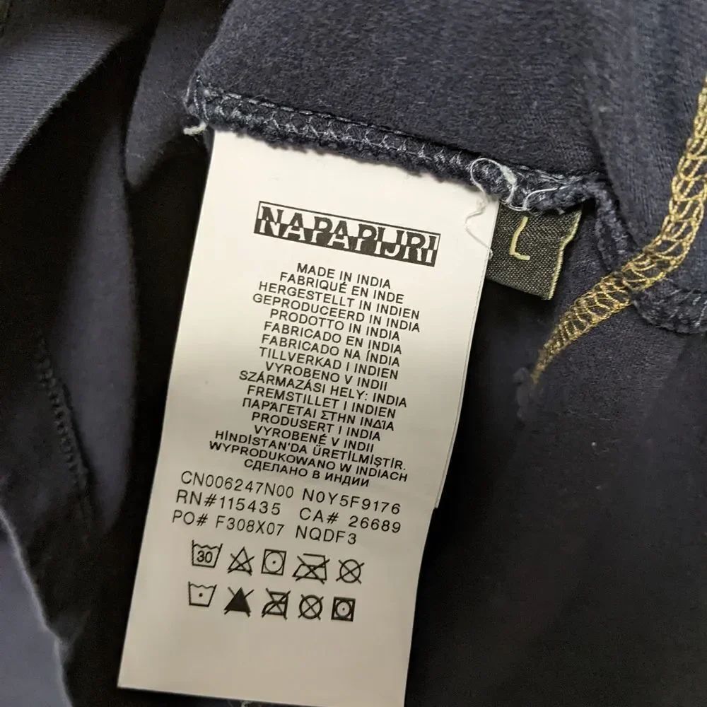 NAPAPIJRI Graphic Long Sleeve Top L - Picture 5 of 11